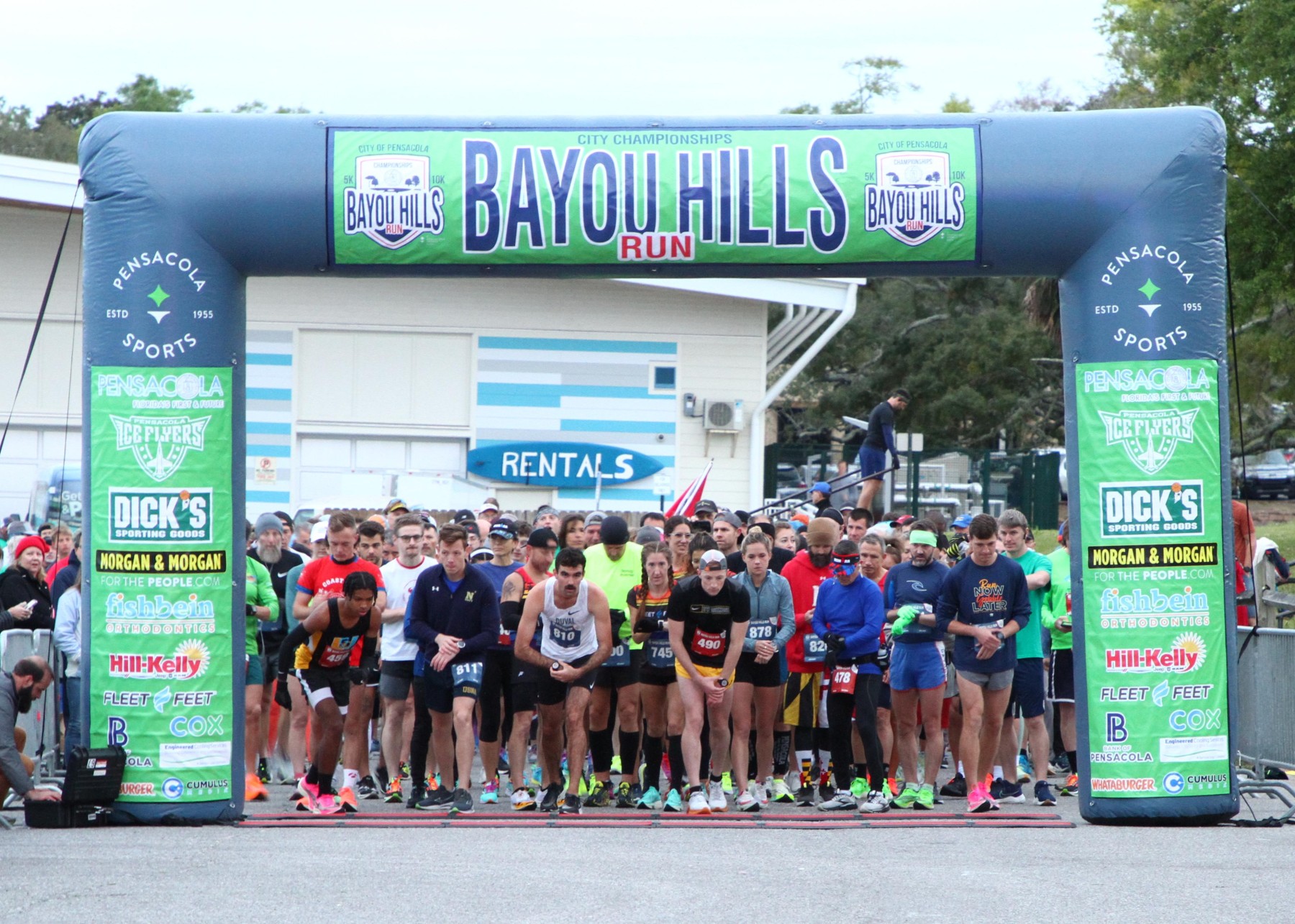 Bayou Hills 10k race start.