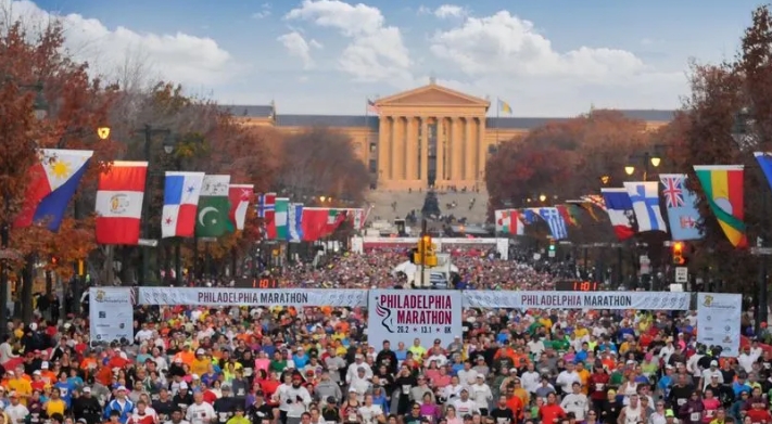 Philadelphia Marathon race start.